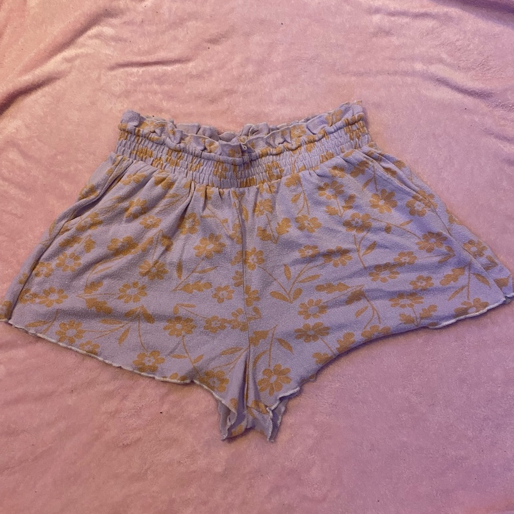 Graphic Summer Short Shorts Medium